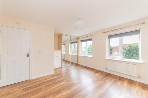 24 Bampton Drive, London, NW7 2AY
