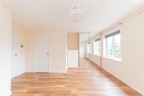 24 Bampton Drive, London, NW7 2AY