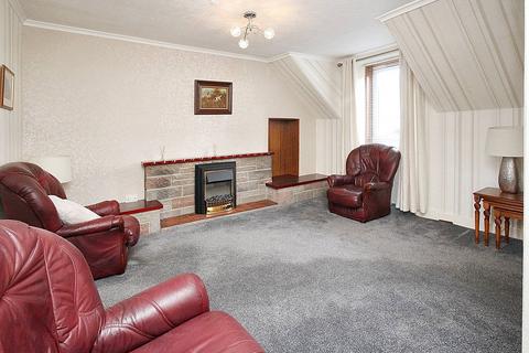 3 bedroom flat for sale, Main Street, Renton G82