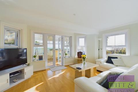 3 bedroom end of terrace house for sale, West Hill Road, St. Leonards-On-Sea