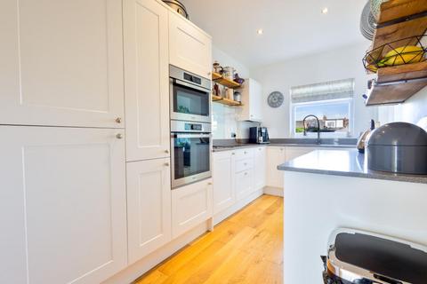 17 Weymouth Road, Folkestone, CT19 4HU