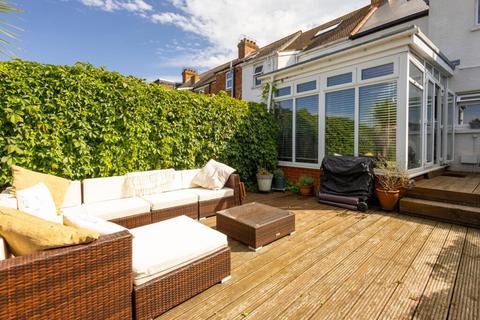 17 Weymouth Road, Folkestone, CT19 4HU