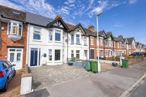 17 Weymouth Road, Folkestone, CT19 4HU