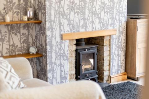 17 Weymouth Road, Folkestone, CT19 4HU