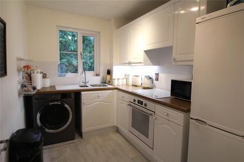 60 Groves Lea, Mortimer, Reading, RG7 3SR