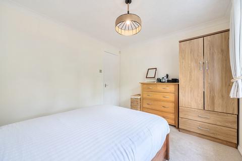 60 Groves Lea, Mortimer, Reading, RG7 3SR