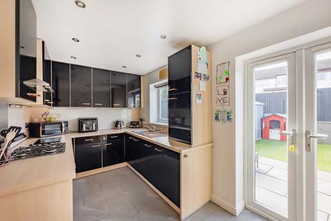 4 Beech Tree Mews, Batley, WF17 8FE