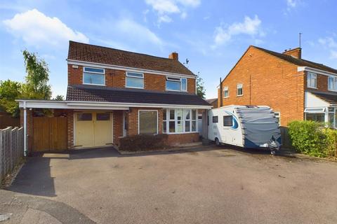 4 bedroom detached house for sale, Chamwells Walk, Longlevens, Gloucester