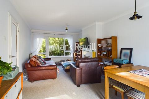 2 bedroom flat for sale, West Common, Lindfield, RH16