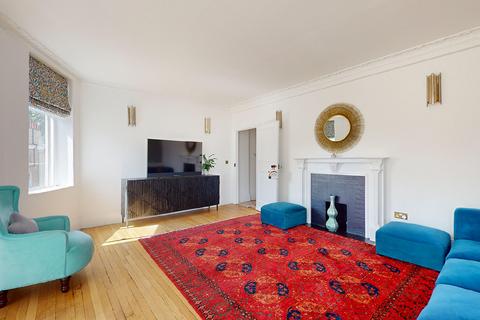 4 bedroom flat for sale, Flat 6 Connaught Court, 2-4 Connaught Street, Marble Arch