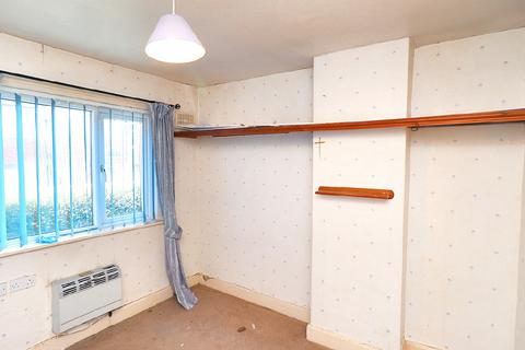 40 Backhold Drive, Halifax, HX3 9DS