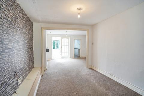 3 bedroom end of terrace house for sale, 711 Anlaby Road, Hull