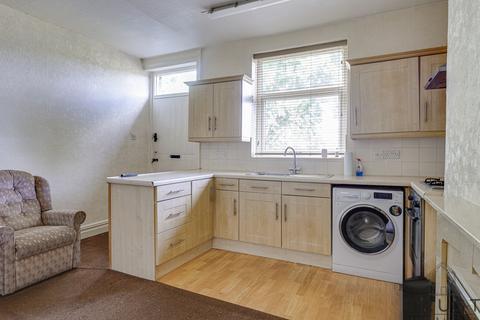 2 bedroom terraced house for sale, Earlsheaton, Dewsbury WF12