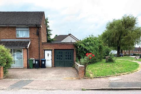 Garage for sale, 2(A) Lower Yott, Hemel Hempstead, Hertfordshire