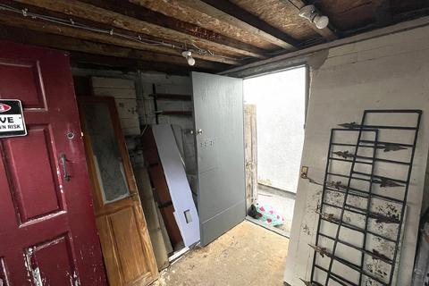 Property for sale, Outbuilding to the Rear of 37 Main Road, Queenborough, Kent