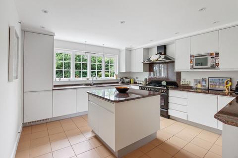 4 bedroom detached house for sale, Totteridge Green, London N20