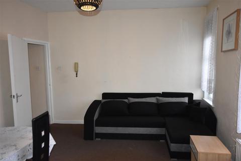 1 bedroom flat to rent, Fosse Road North, Leicester