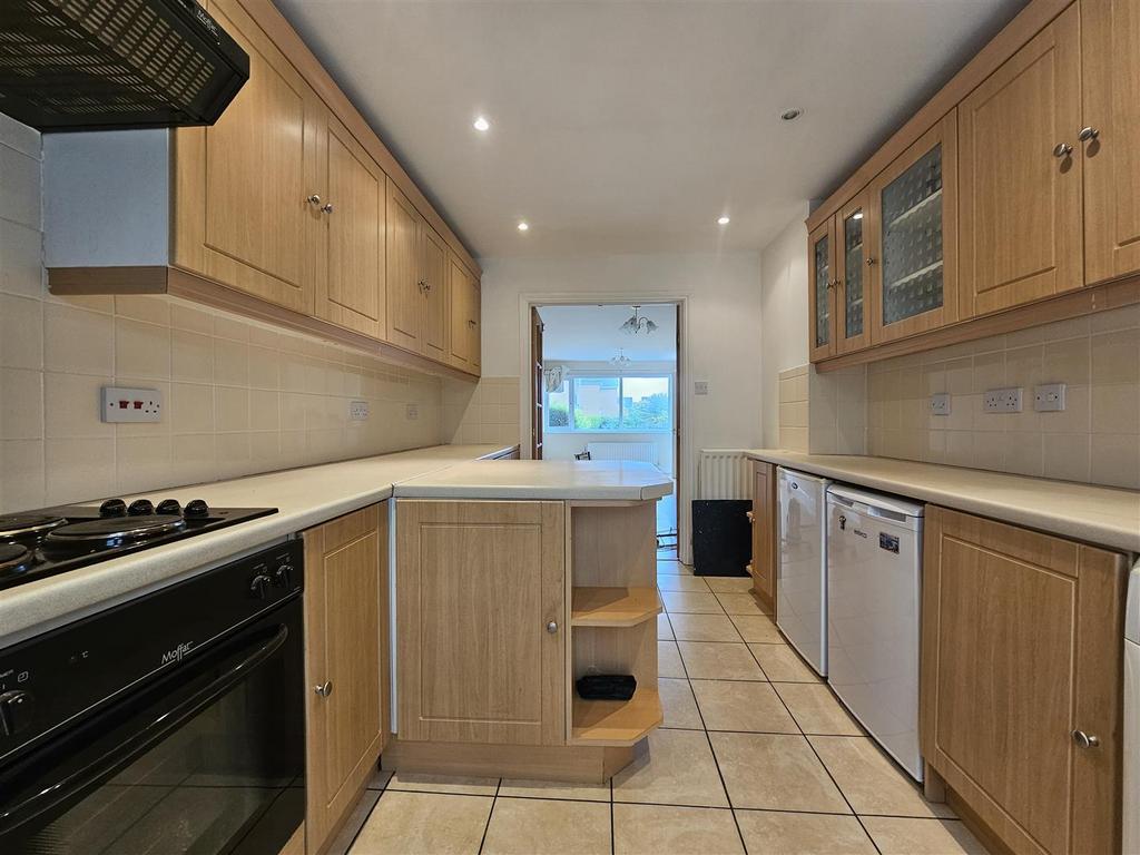 34 Ashleigh Gardens 3
