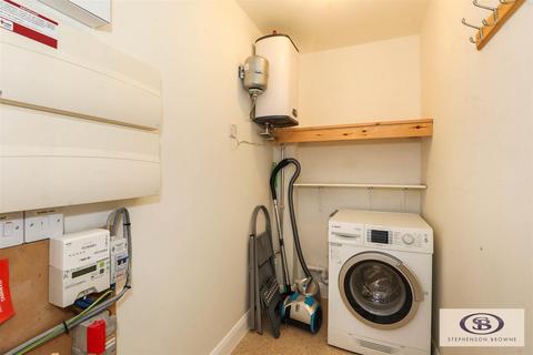 1 bedroom house for sale, High Street, Wolstanton, Newcastle