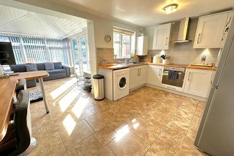 3 bedroom detached house for sale, Riverstone Way, Northampton NN4