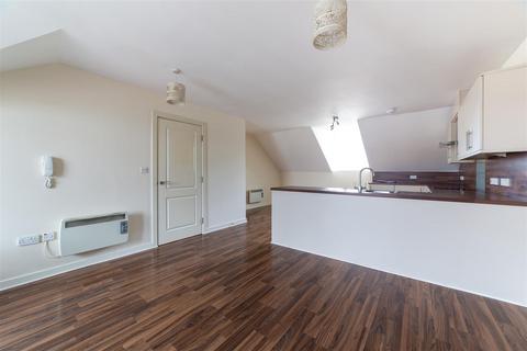 2 bedroom apartment to rent, Welbeck Mews, Walker, NE6