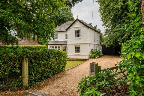 4 bedroom detached house for sale, Highfield Road, West Moors, Ferndown, Dorset, BH22