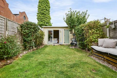 2 bedroom terraced house for sale, Beaconsfield Road, Christchurch BH23