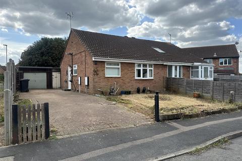 1 bedroom semi-detached bungalow for sale, Barnsdale Road, Leicester LE4