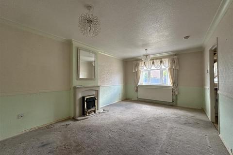 1 bedroom semi-detached bungalow for sale, Barnsdale Road, Leicester LE4