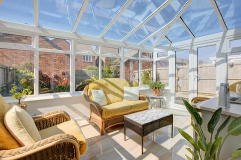 126 Ashworth Road, Lytham St Annes, FY8 2FW
