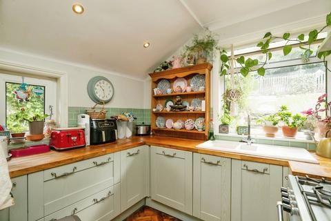 3 bedroom detached bungalow for sale, Amherst Road, Bexhill-on-Sea TN40