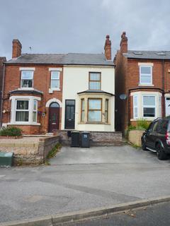 3 bedroom semi-detached house to rent, Cliff Boulevard, Kimberley NG16