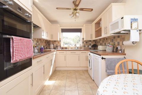 3 bedroom detached bungalow for sale, Brellows Hill, King's Lynn PE34