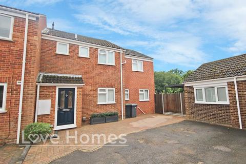 4 bedroom end of terrace house for sale, Fir Tree Close, Flitwick