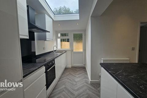 13 Pontrhondda Road, Tonypandy, CF40 2SZ