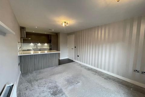 2 bedroom apartment to rent, 28D Woodfield Road