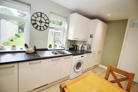 332 Kings Road, Bradford, BD2 1NH