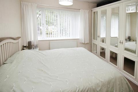 332 Kings Road, Bradford, BD2 1NH