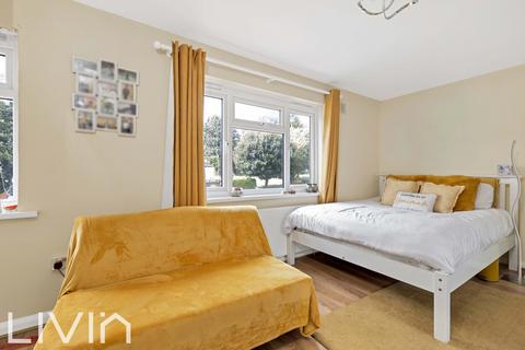 73 Old Town, Croydon, CR0 1AW