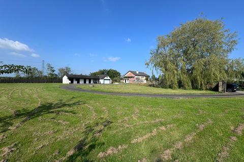 4 bedroom property with land for sale, Back Lane, Longton, Preston, PR4