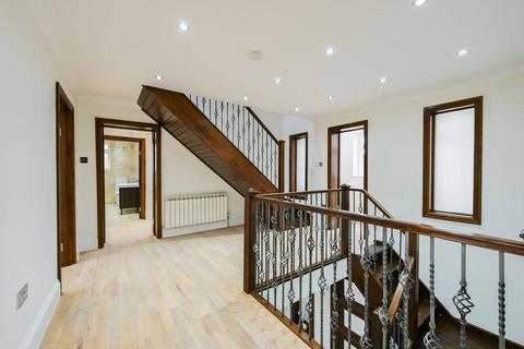 undefined, Hermitage Close, South Woodford, London, E18