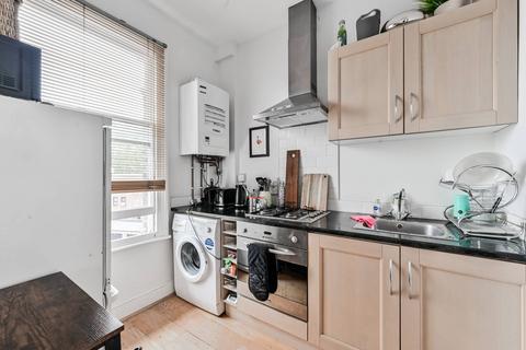 1 bedroom flat to rent, Brooke Road, Stoke Newington, London, N16