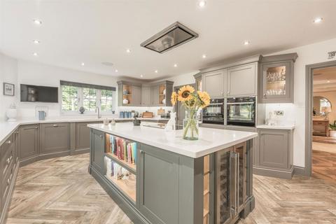 15 Applecross, Four Oaks, Sutton Coldfield, B74 2RD