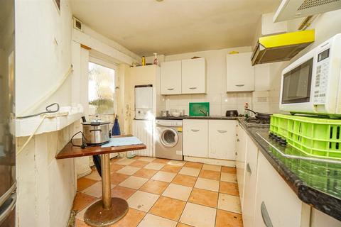 5 bedroom terraced house for sale, St. Andrews Square, Hastings