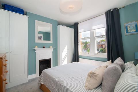 25 Rowlls Road, Kingston Upon Thames, KT1 3ET