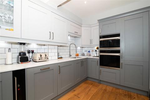 25 Rowlls Road, Kingston Upon Thames, KT1 3ET