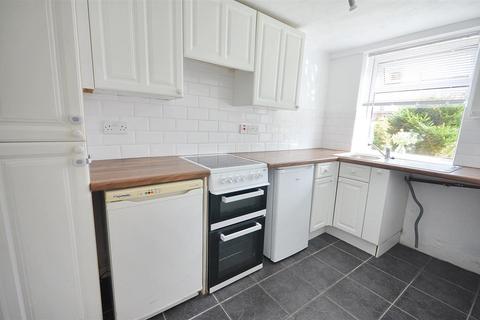 1 bedroom flat for sale, East Close, Stone