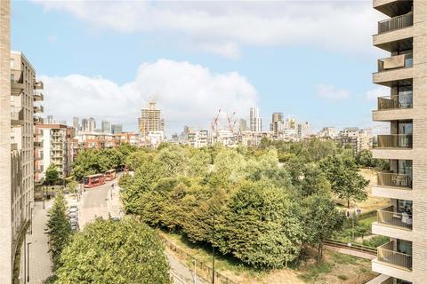 2 bedroom apartment for sale, West Parkside, Greenwich, SE10