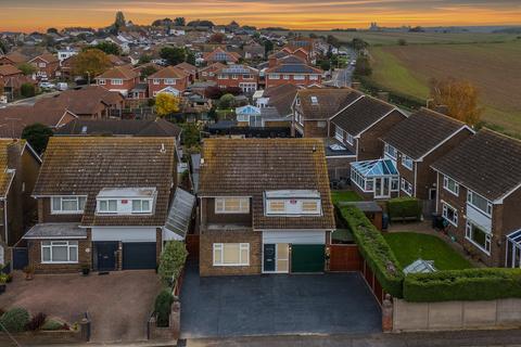 4 bedroom detached house for sale, Fairfax Drive, Herne Bay, CT6