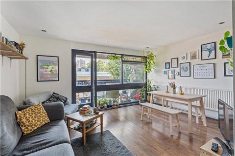 3 bedroom apartment for sale, Dighton Court, London, SE5